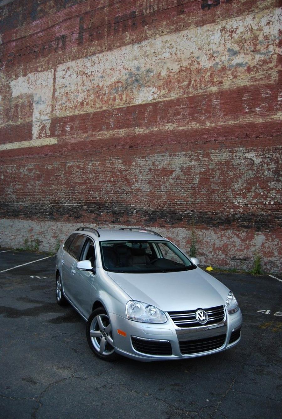  Volkswagen Sportwagen SE 2009 года  (фото 16 из 28)